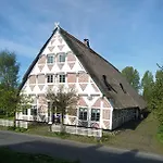 Denkmalgeschuetztes Ferienidyll Unter Reet Lejlighed *