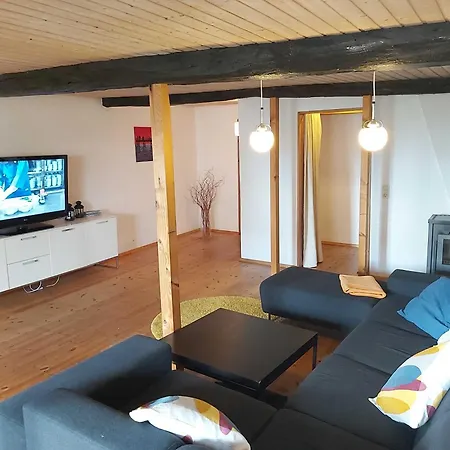 Denkmalgeschuetztes Ferienidyll Unter Reet