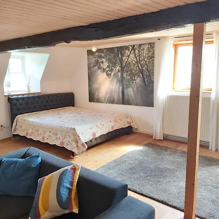 Appartamento Denkmalgeschuetztes Ferienidyll Unter Reet Guderhandviertel